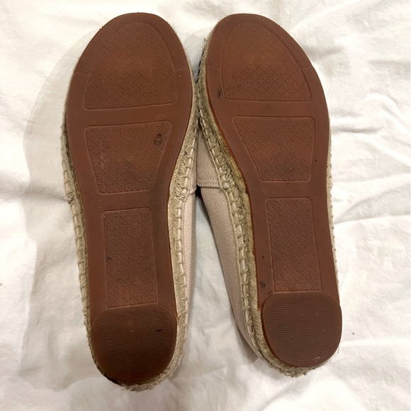 Tory Burch
COLOR BLOCK FLAT ESPADRILLE size 7 - Picture 4 of 5